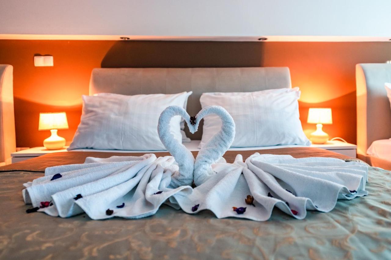 Hotel Oasis Gnojnice エクステリア 写真