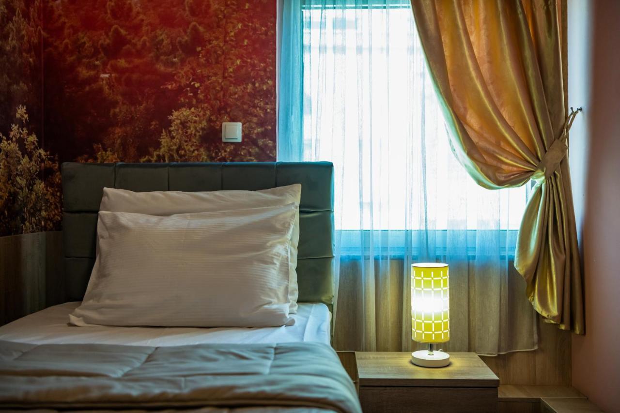 Hotel Oasis Gnojnice エクステリア 写真