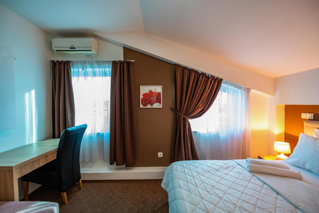 Hotel Oasis Gnojnice エクステリア 写真