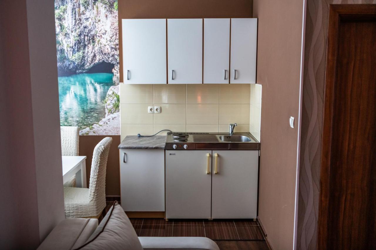 Hotel Oasis Gnojnice エクステリア 写真
