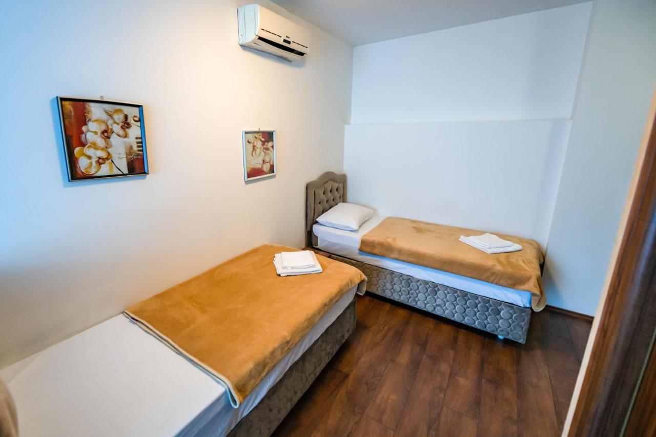 Hotel Oasis Gnojnice エクステリア 写真