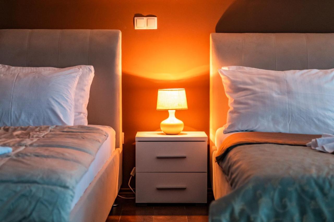 Hotel Oasis Gnojnice エクステリア 写真